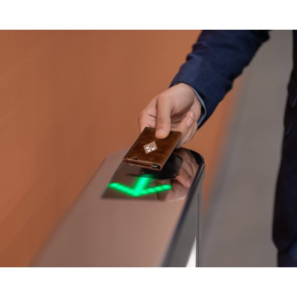 EXENTRI Miniwallet Hazelnut